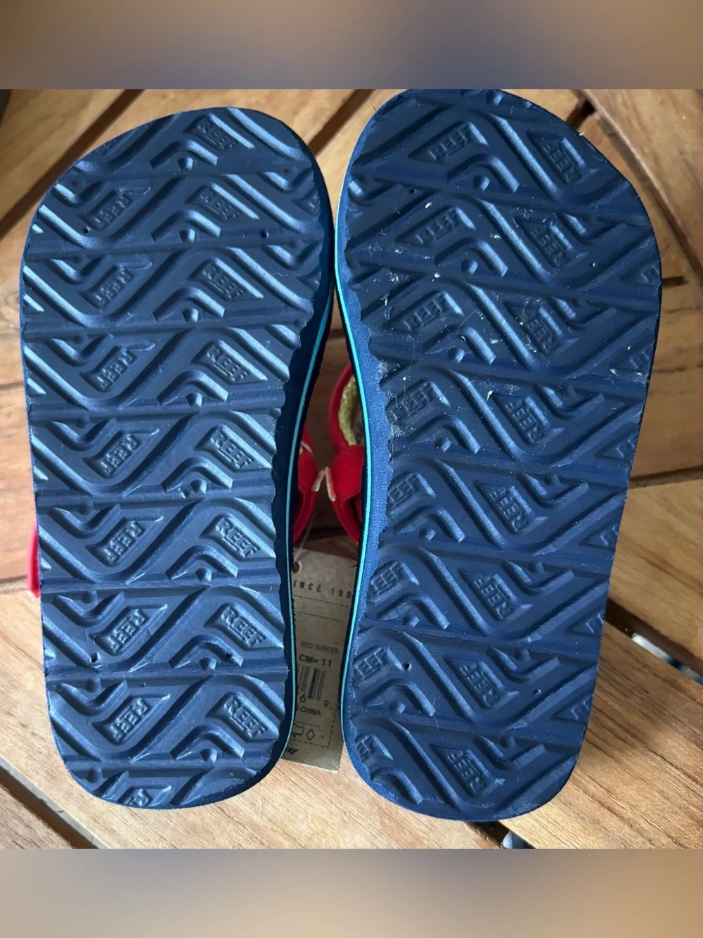 NWT Reef Little Kids Surfboard Sandals Sz 3/4